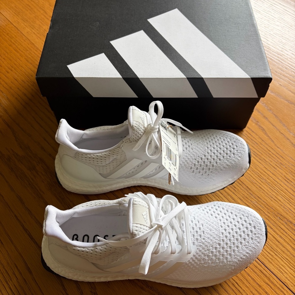 NEW Adidas Ultraboost 1.0 - White - Women’s Size 8 Running Shoes